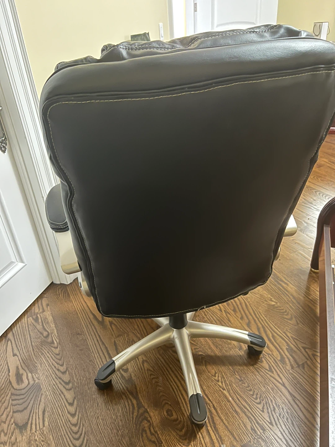Black Faux Leather Office Chair - photo 2