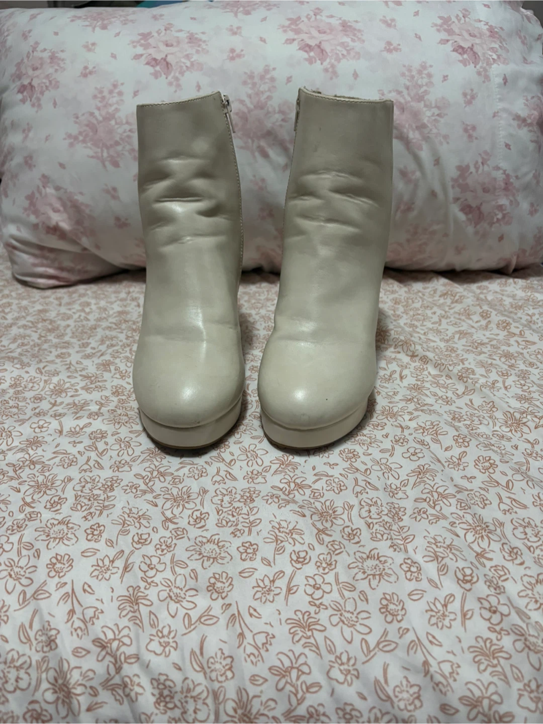 Cream ankle Heel Boots