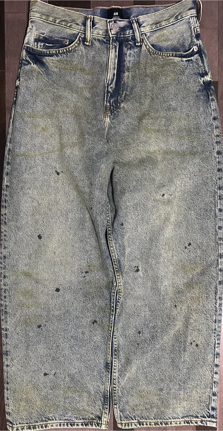 H&M Baggy Fit Jeans - Size 28/32