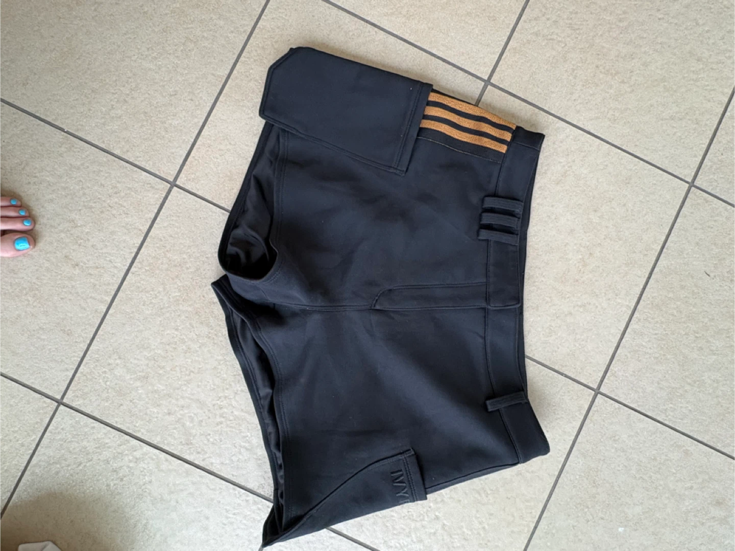 Adidas Ivy Park Black Shorts XXL - photo 2