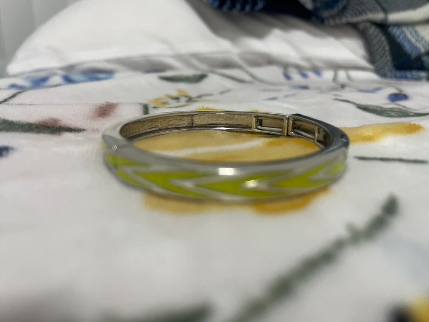 Silver and Yellow Chevron Bangle Bracelet - photo 2