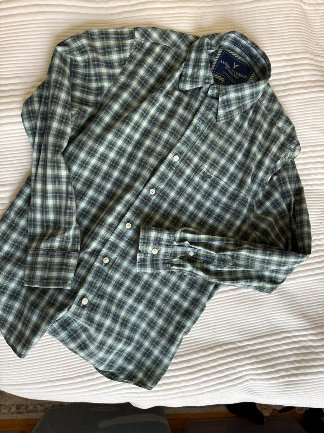 American Eagle men’s dress shirt