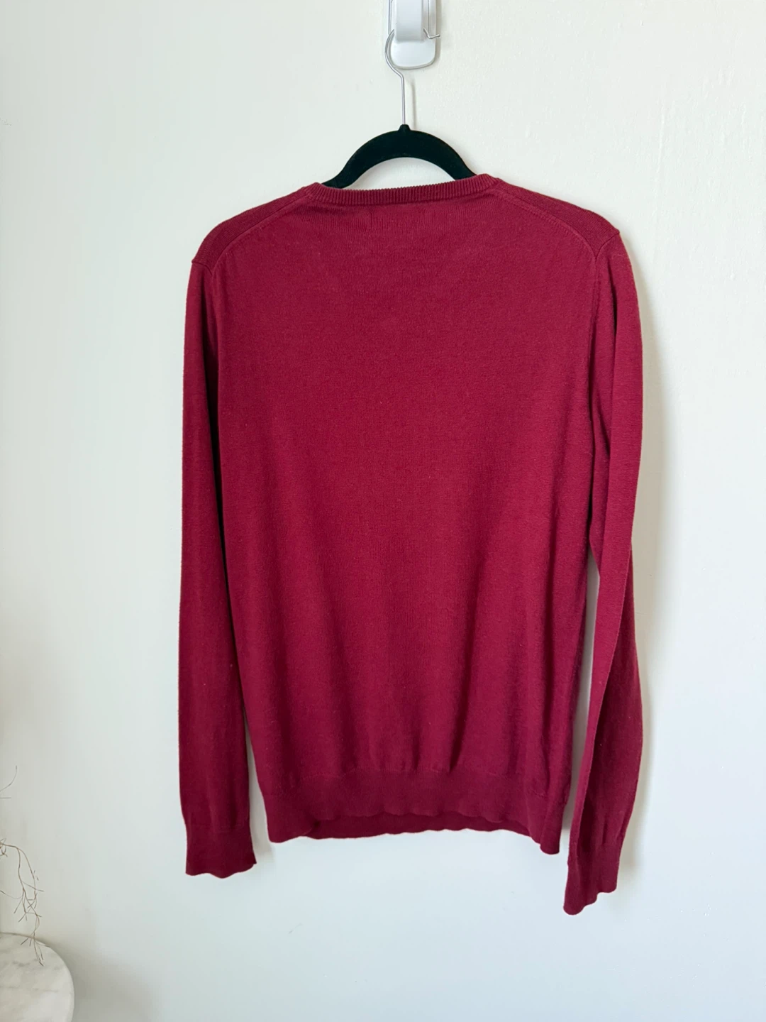 RW&Co men’s v-neck sweater - photo 5