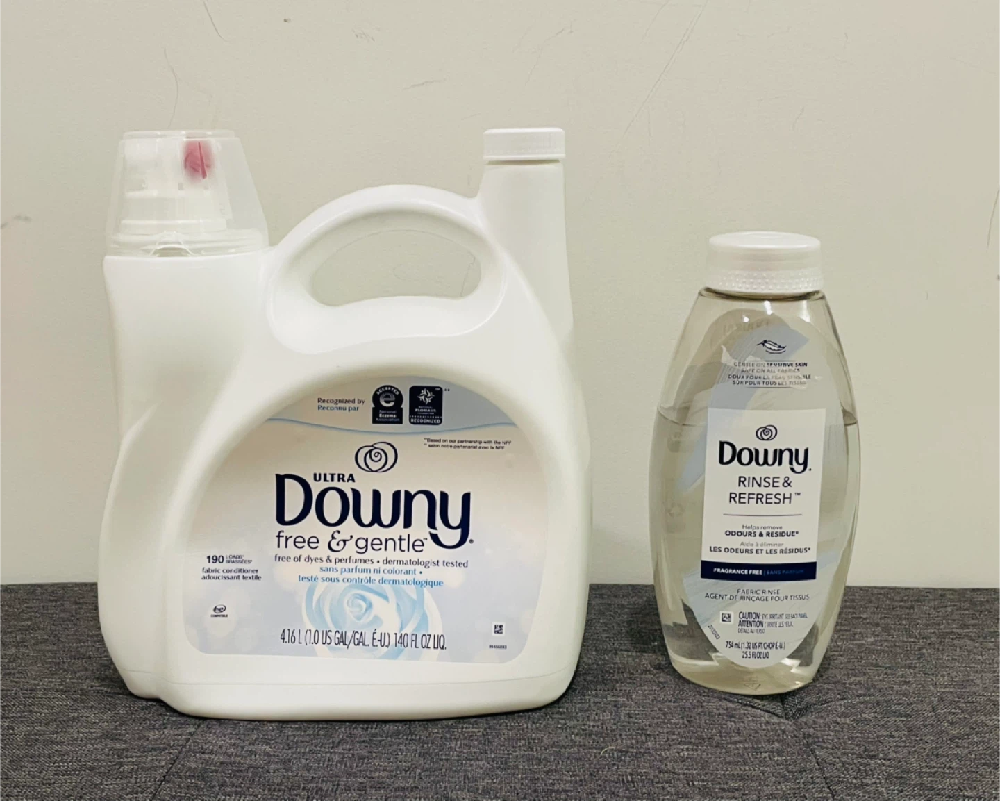 Downy Ultra Free & Gentle Fabric Conditioner - photo 3
