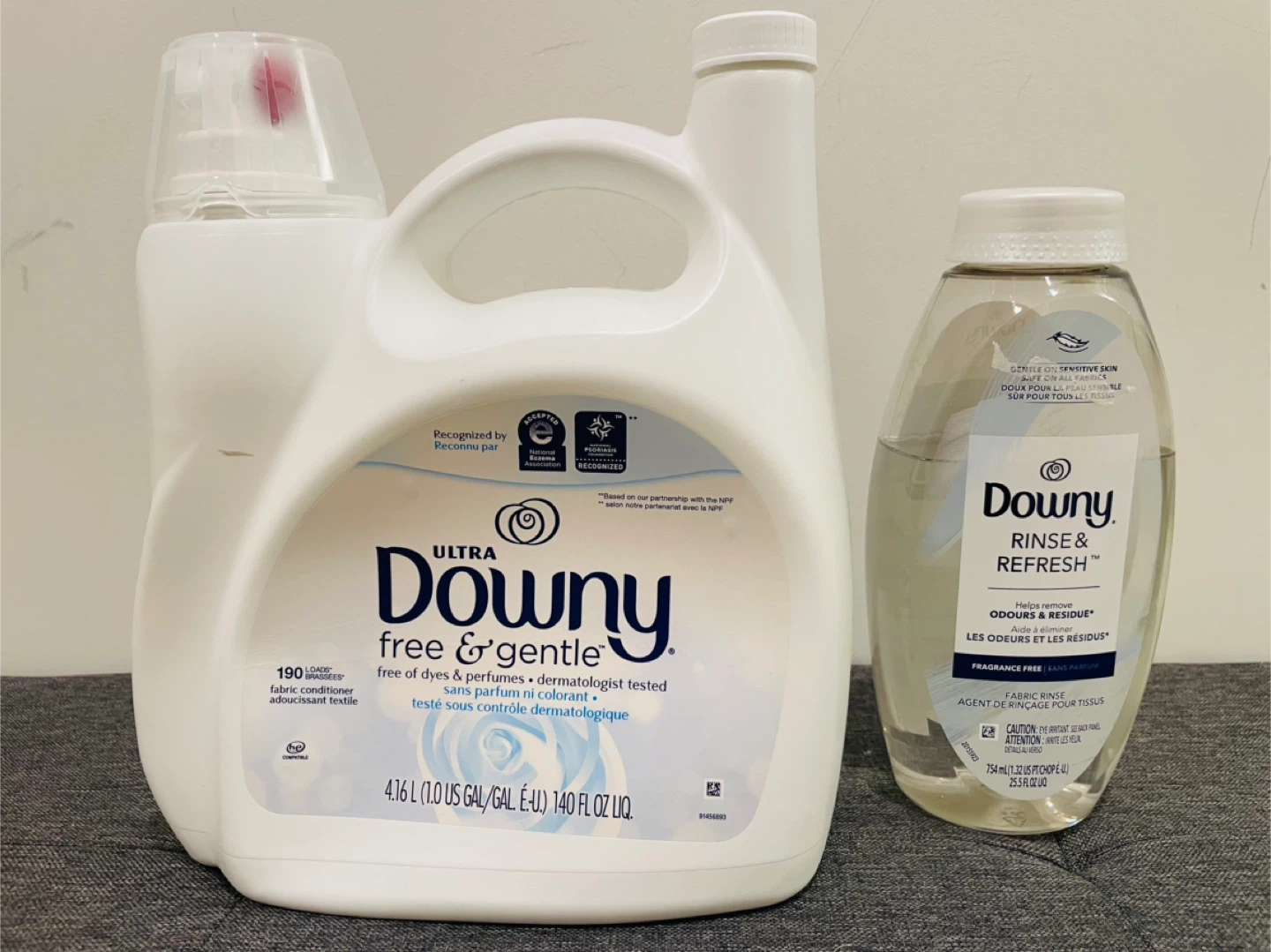Downy Ultra Free & Gentle Fabric Conditioner - photo 2