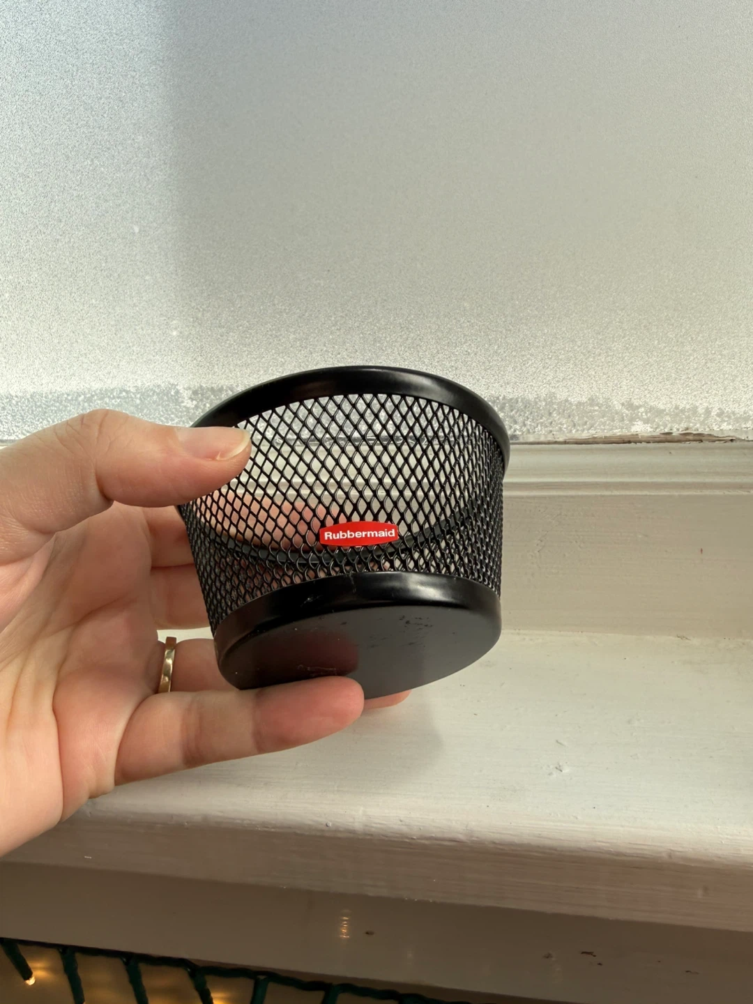 Rubbermaid Desk Catch-all Dish - photo 2