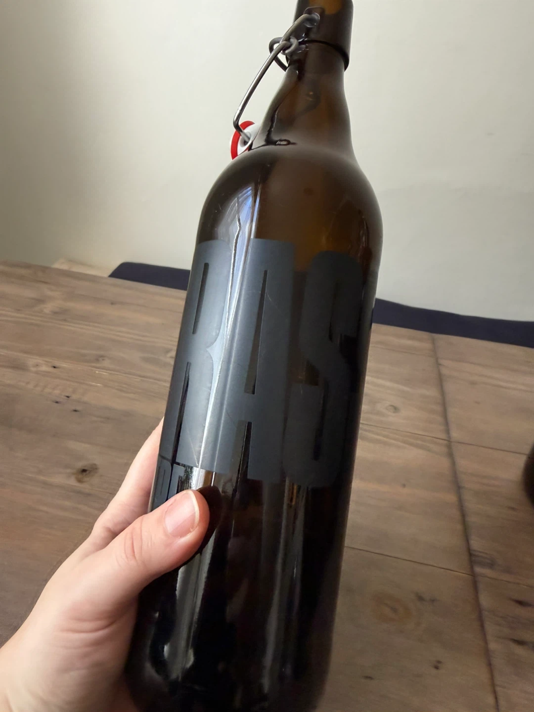 1-litre Brassneck pop-top bottle - photo 2