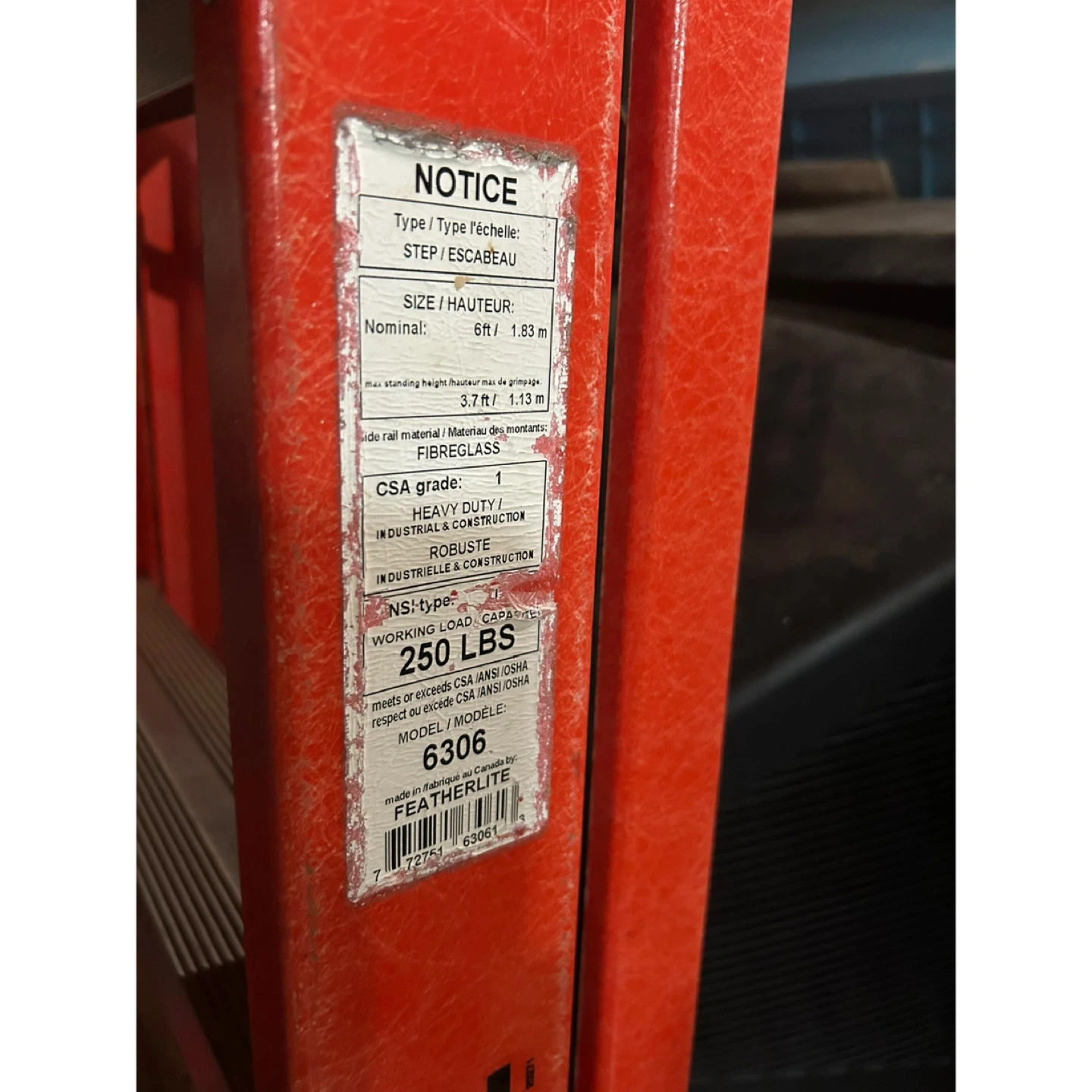 Featherlite Fiberglass 6ft Ladder – Heavy Duty - photo 4
