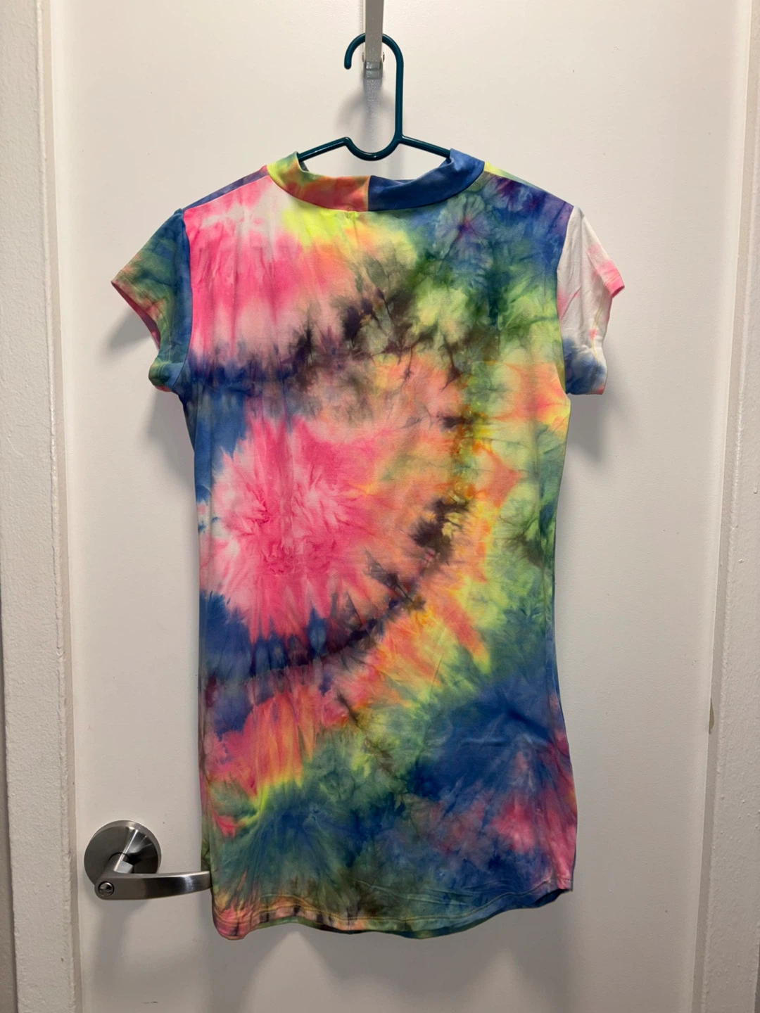 Absolutely it!! Tie-Dye Cutout Dress- Size XL - photo 3