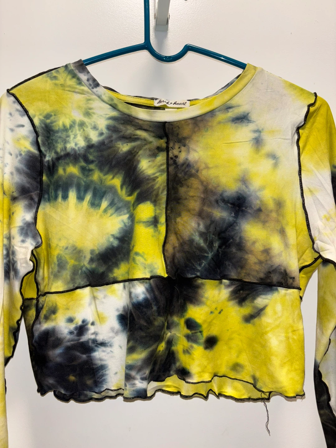 Derek Heart Tie Dye Long Sleeve Crop Top Size Large - photo 4