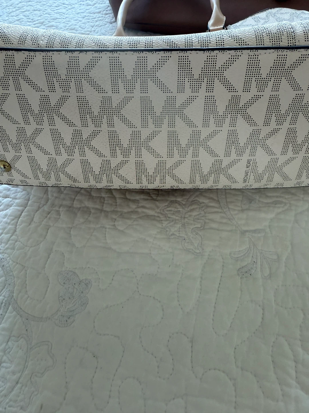 Michael Kors Signature Logo Tote Bag - photo 5