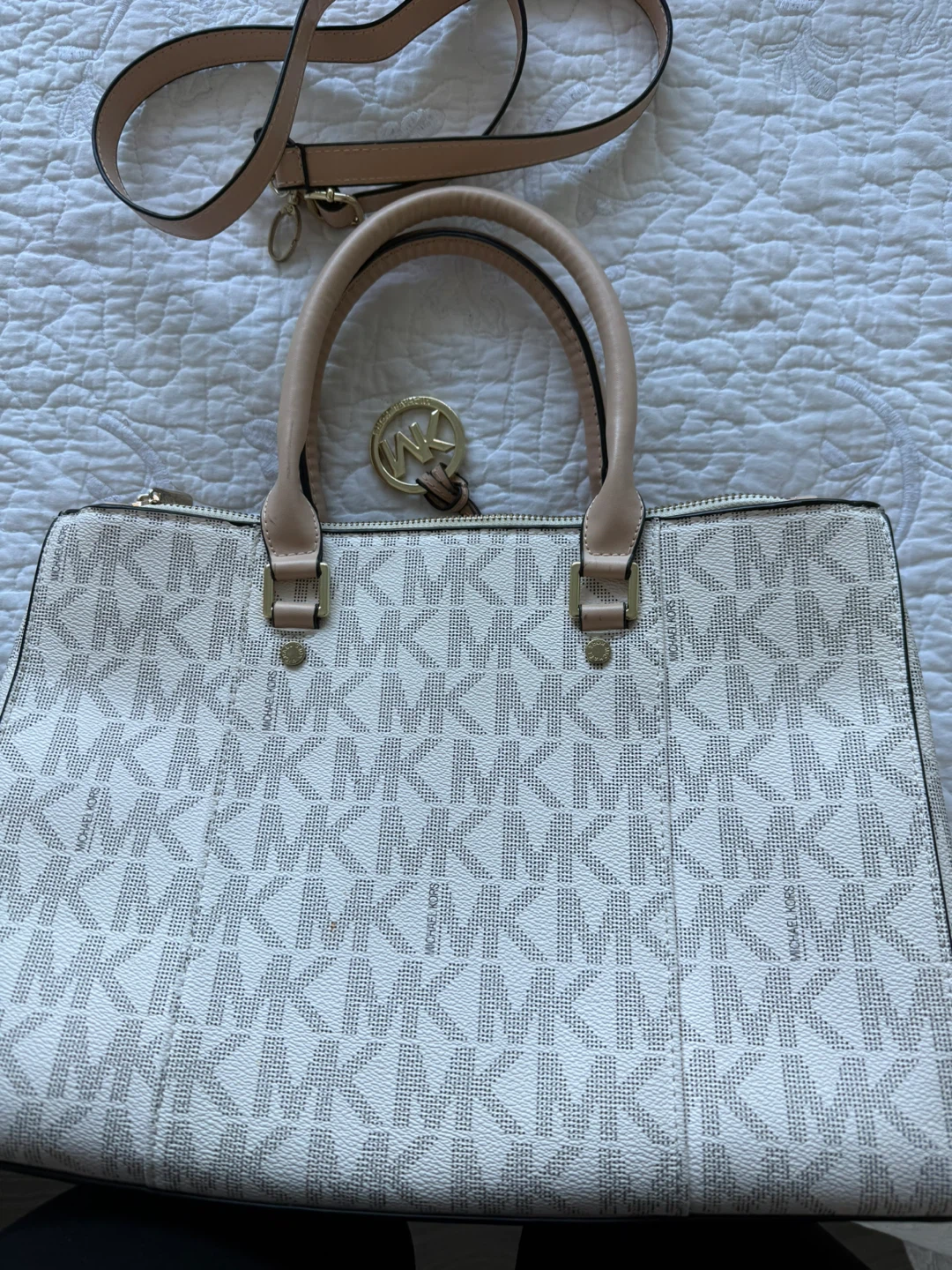 Michael Kors Signature Logo Tote Bag - photo 4