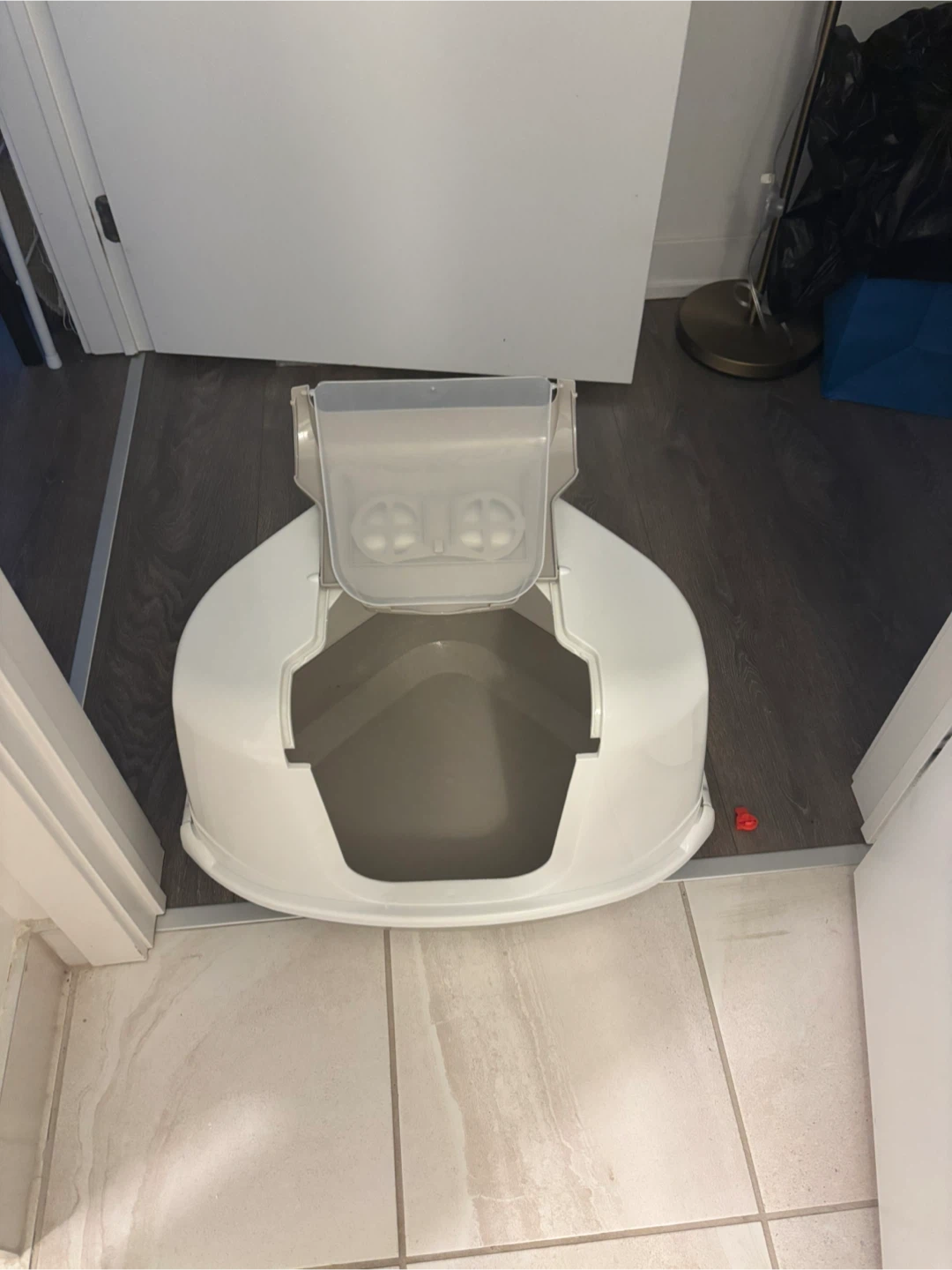 Moderna Flip Cat Corner Hooded Litter Pan - Warm Grey - photo 4