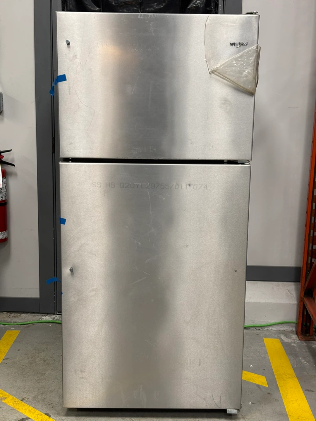 Whirlpool Top Freezer Refrigerator - photo 4