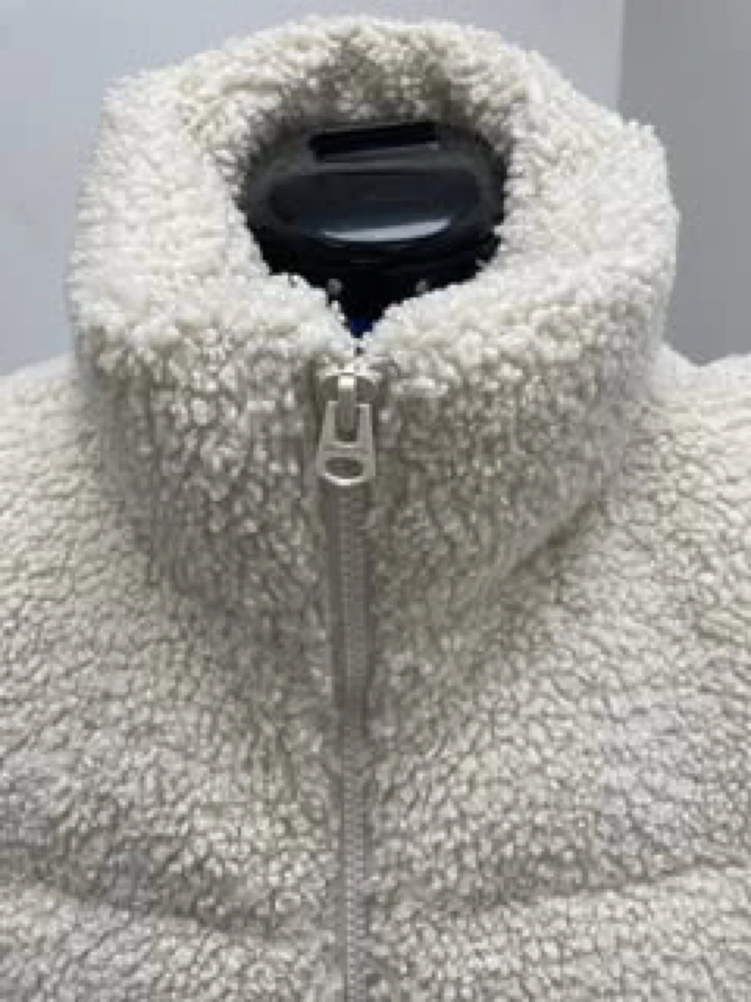 Hollister Sherpa Puffer Vest Size M