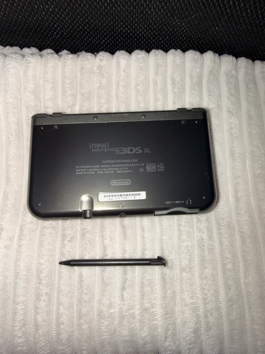 New Nintendo 3DS XL - photo 3