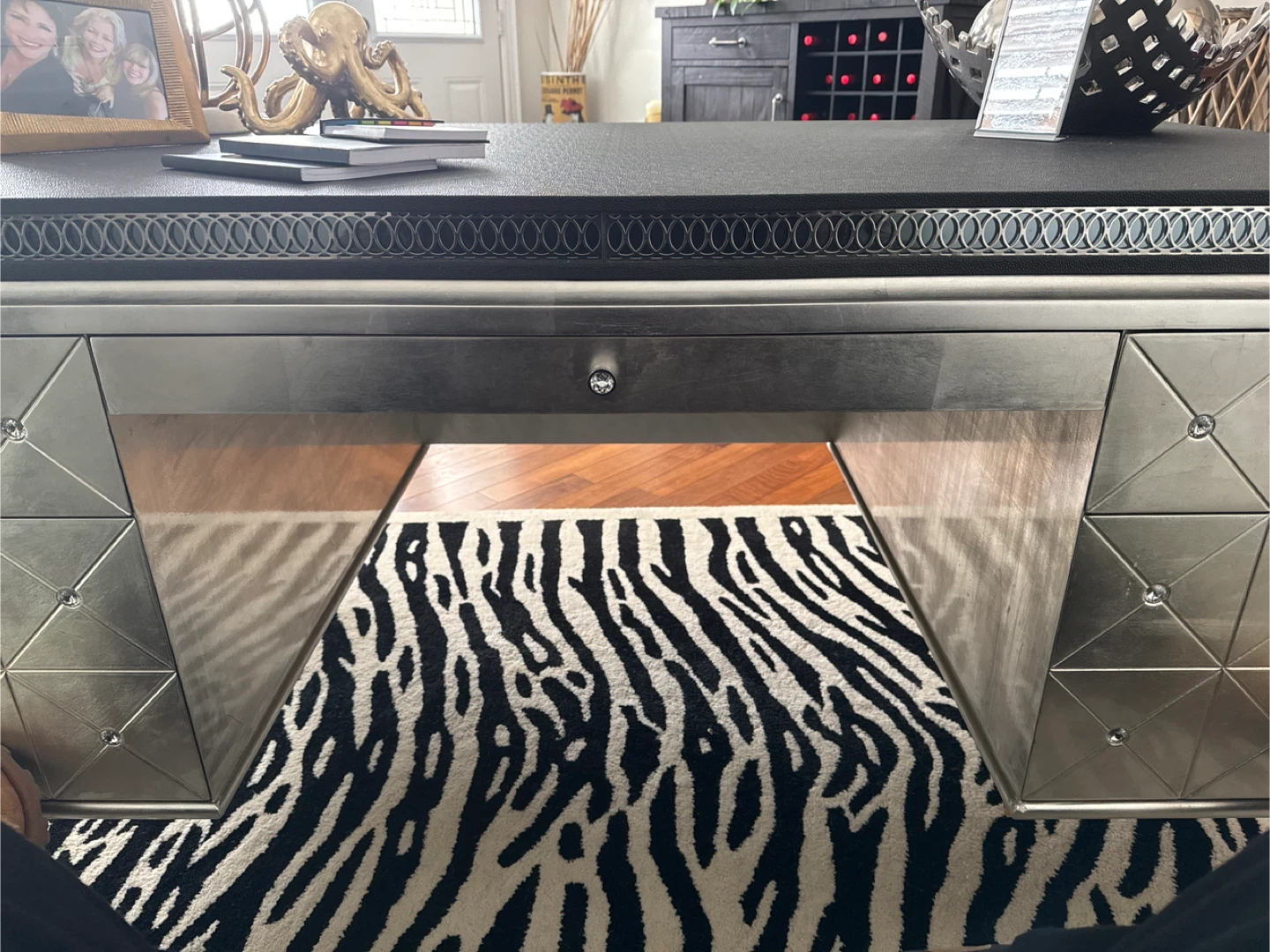 Silver and Black Desk with Decorative Trim - photo 4