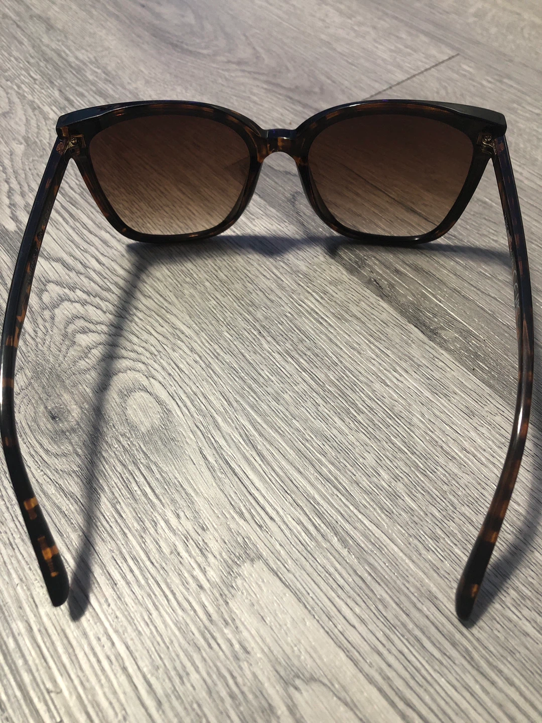 Vince Camuto Sunglasses - photo 3