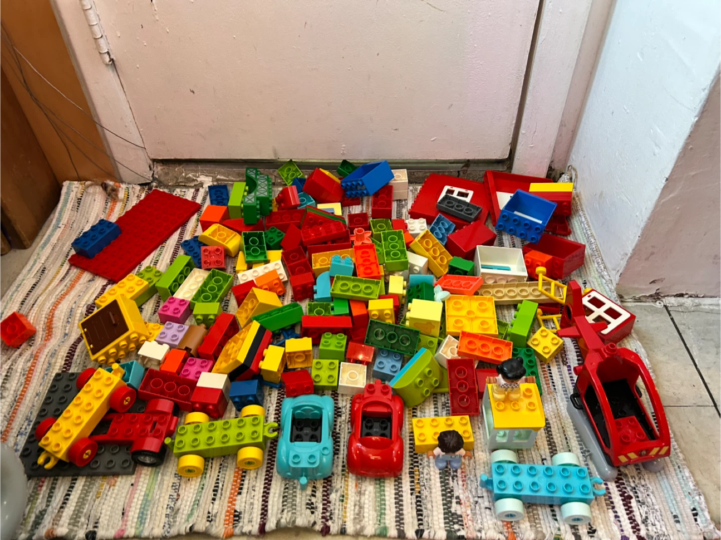 160 Legos