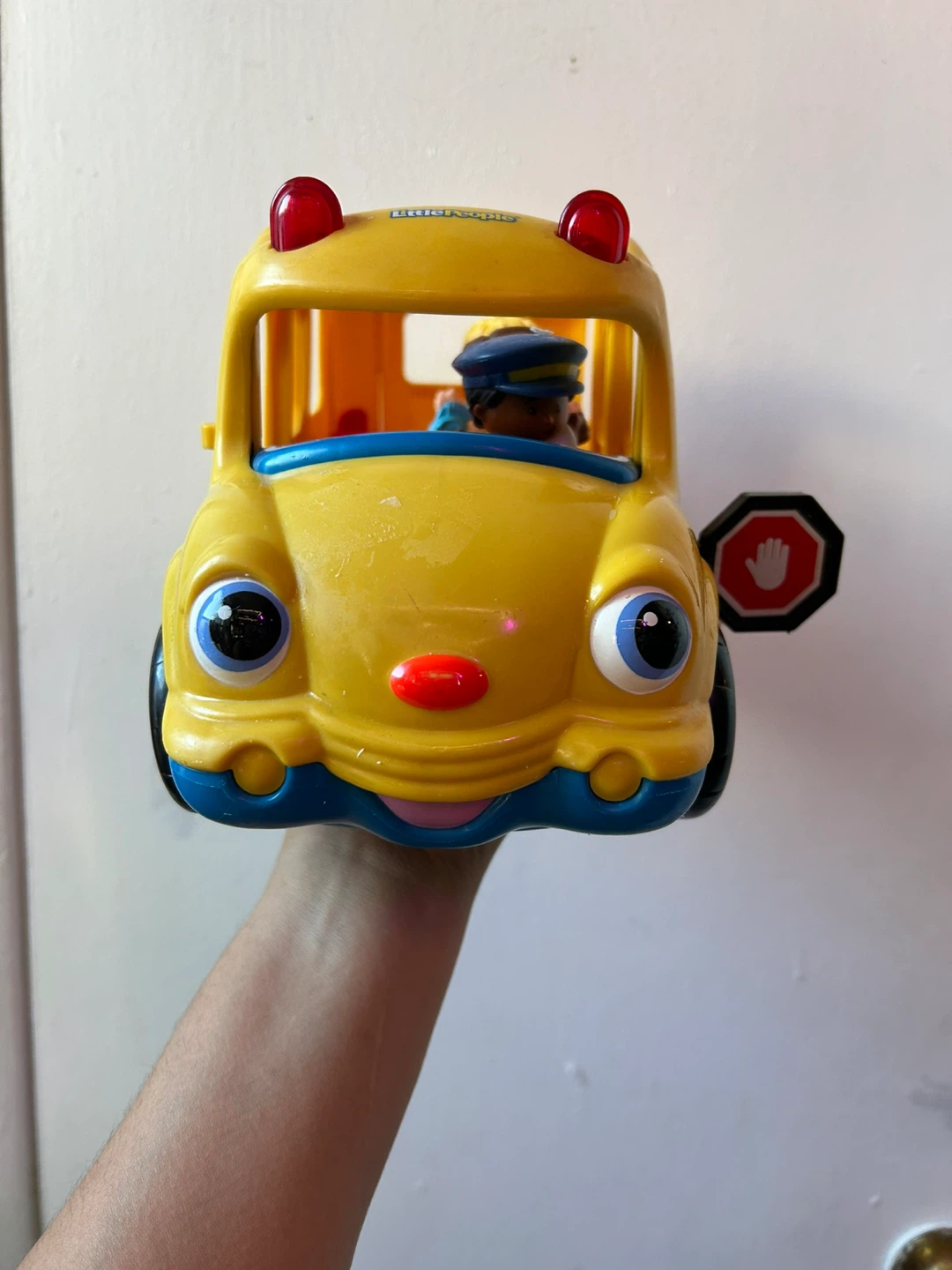 Little people school bus - photo 2