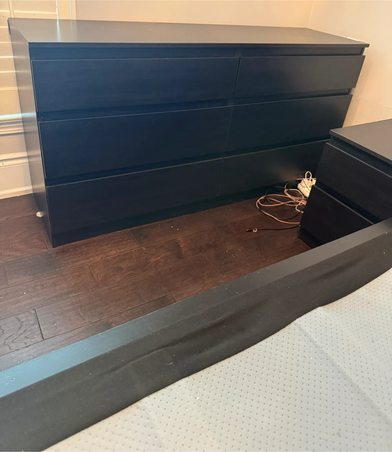 Black Queen Bed Frame with Nightstands and Dresser - photo 3