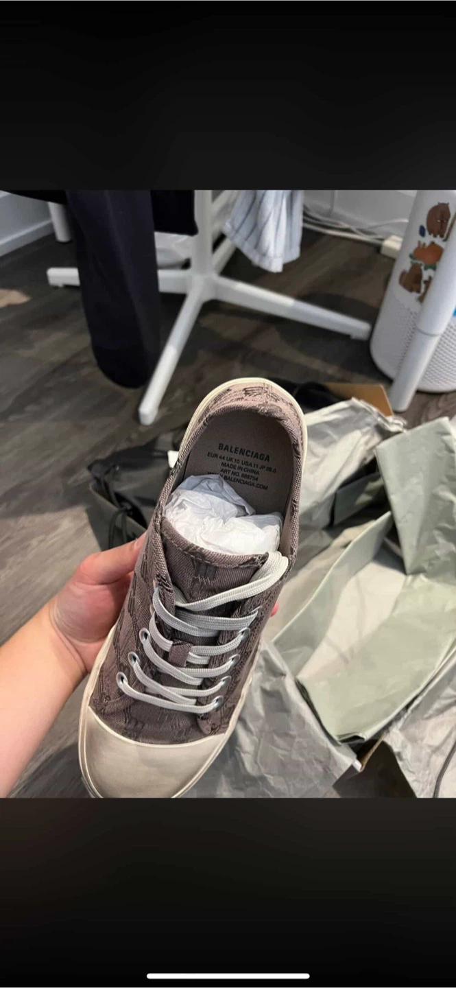 Balenciaga Paris Low Top Sneakers - photo 2