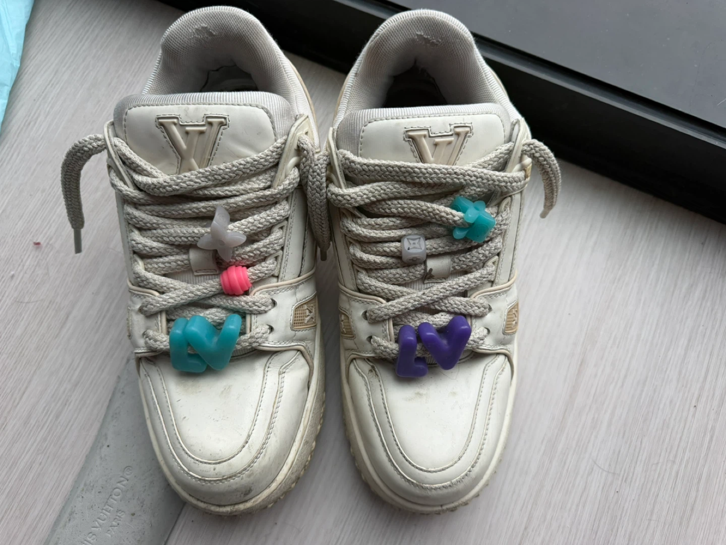 Louis Vuitton White Leather "LV Trainer" Sneakers