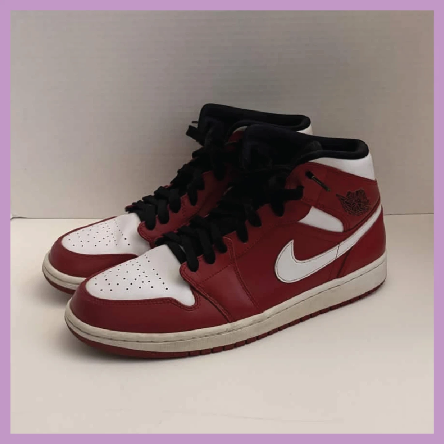 Air Jordan 1 Mid Chicago Size 9.5