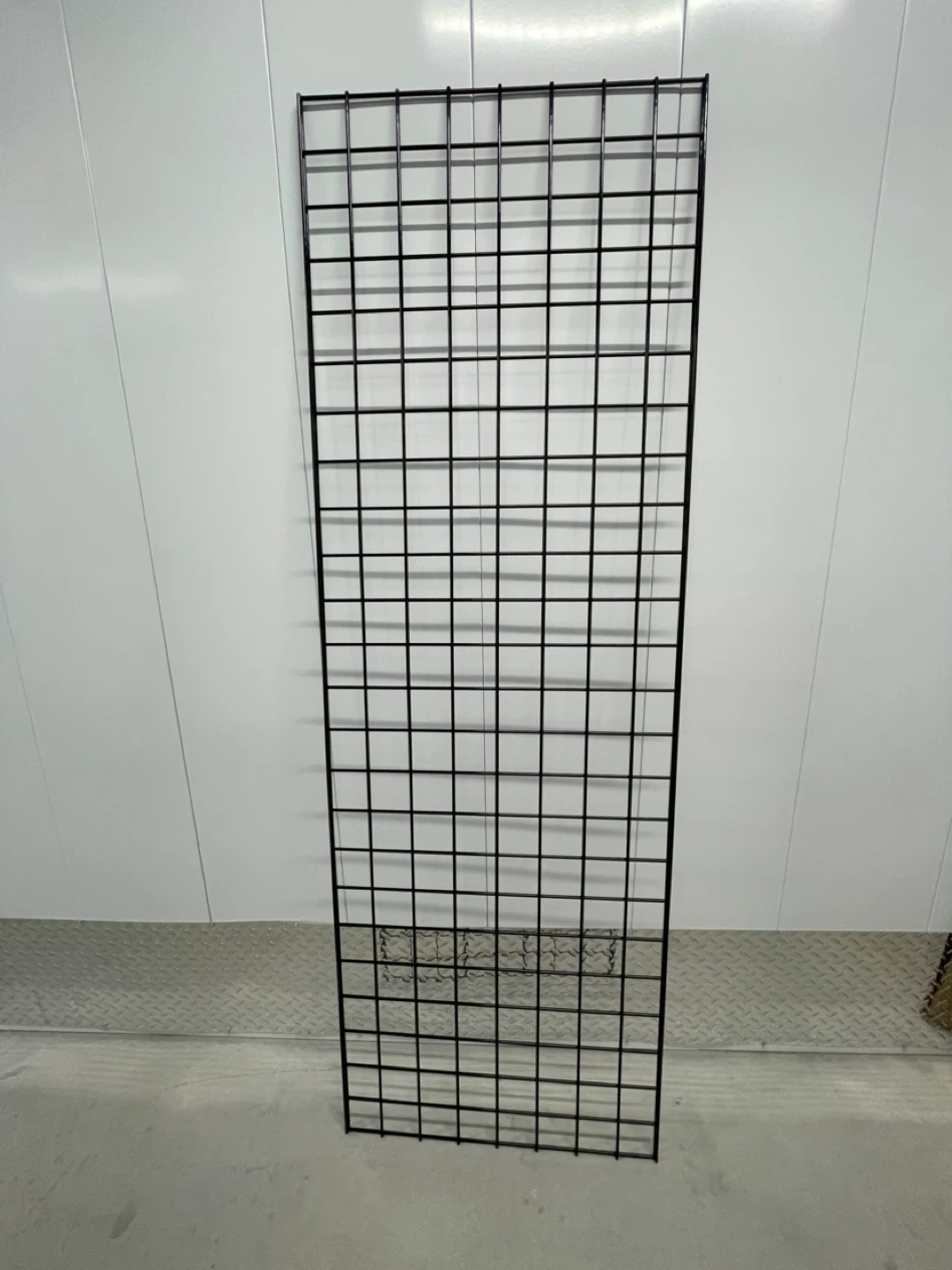 Artist grid walls - photo 3