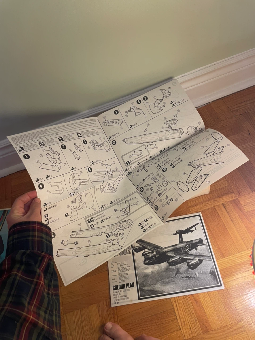 Vintage model airplane - photo 3