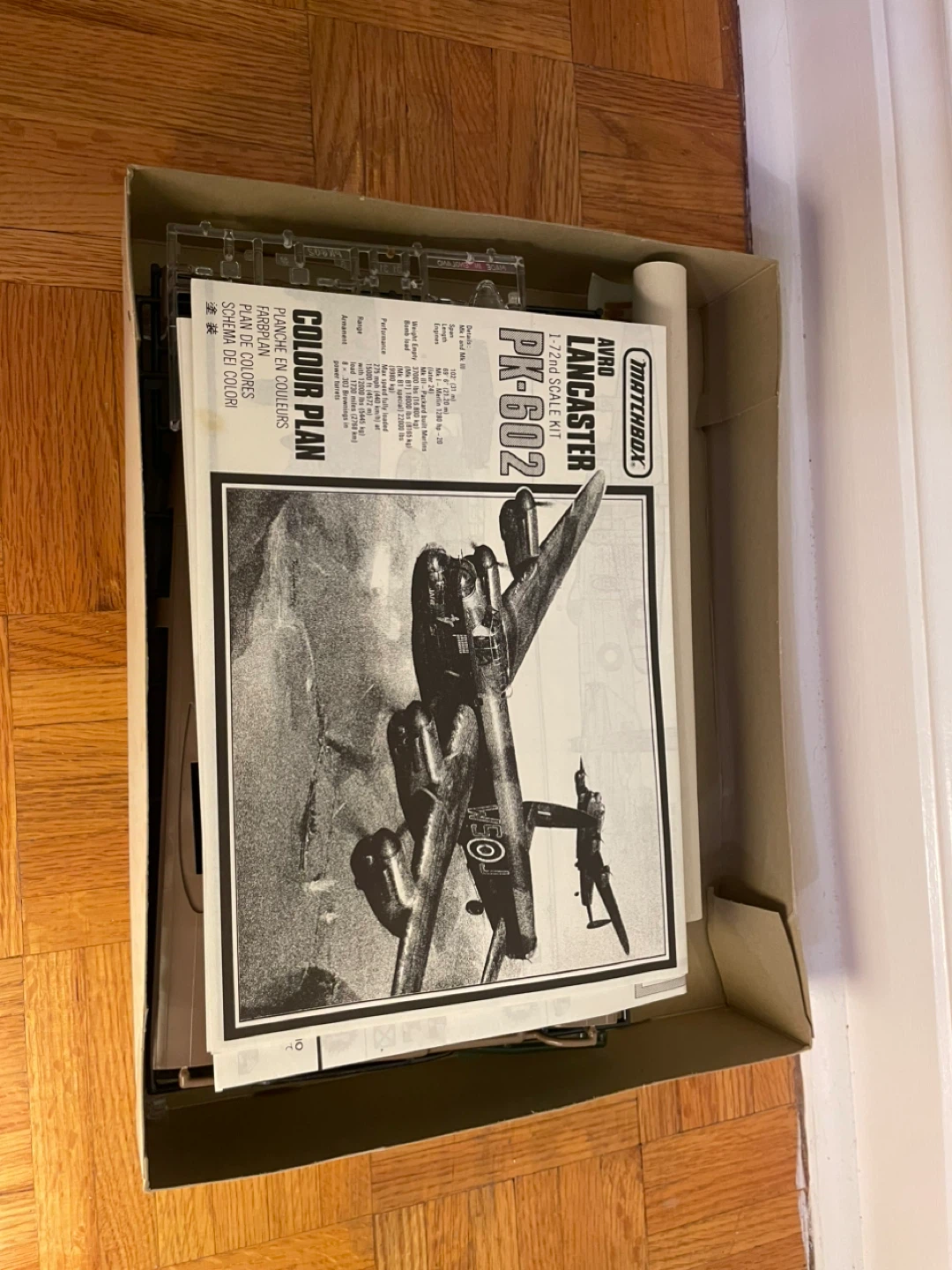 Vintage model airplane - photo 2