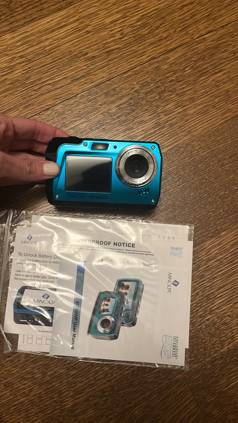 Minolta MN40WP Waterproof Digital Camera - photo 3