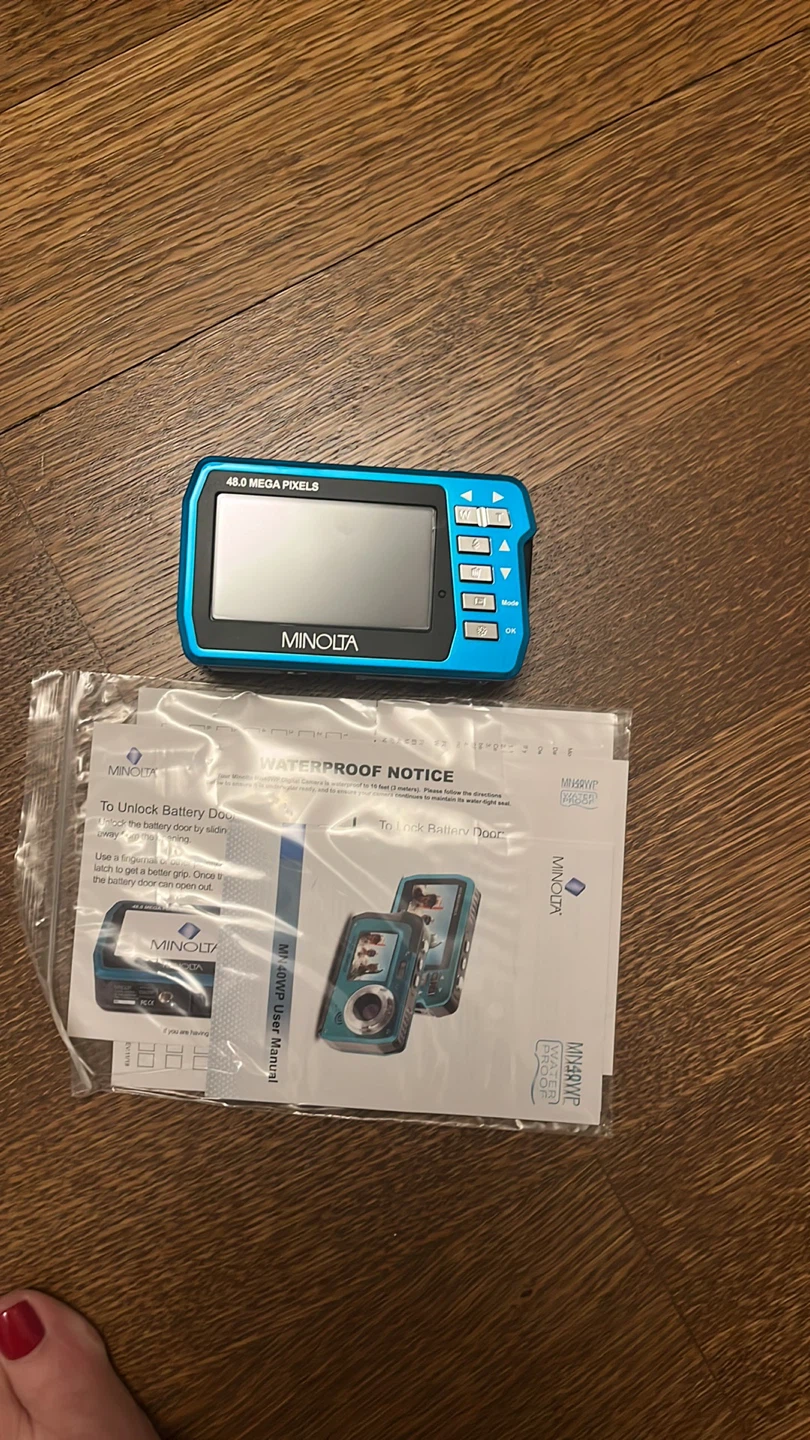 Minolta MN40WP Waterproof Digital Camera - photo 2