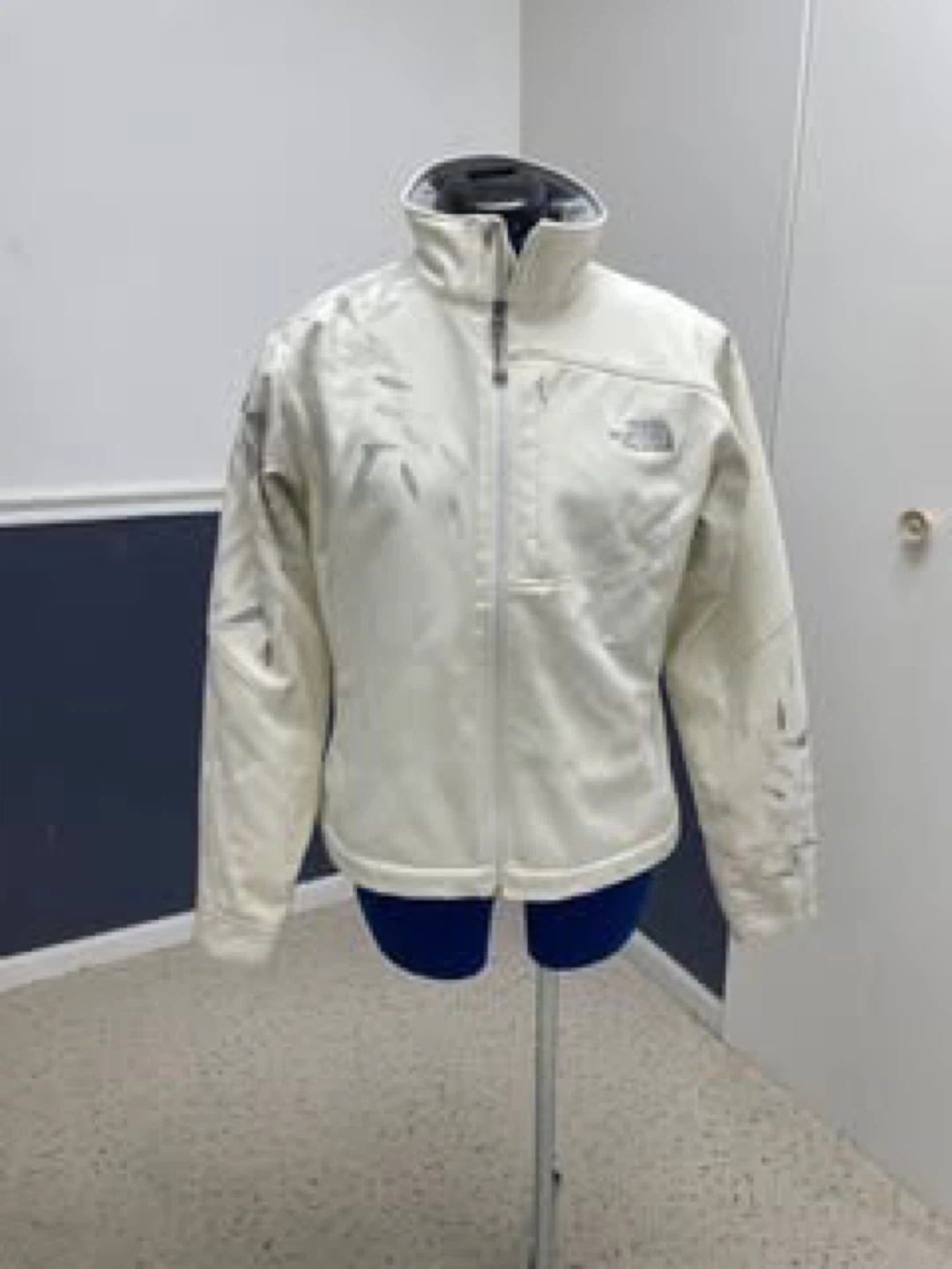 The North Face Women's Softshell Jacket - Cream/M