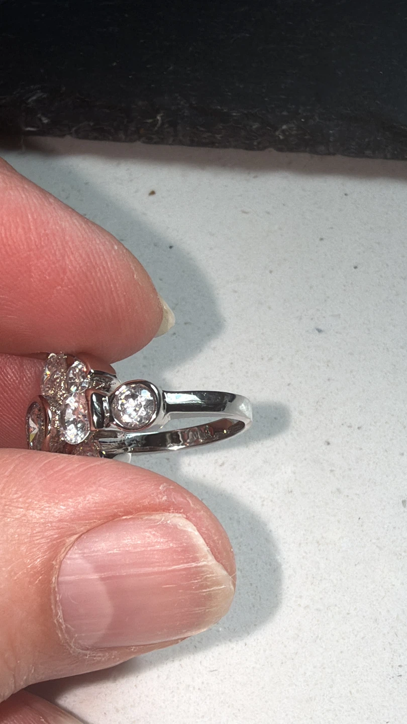 Sparkling 925 Sterling Silver Cluster Ring - photo 3