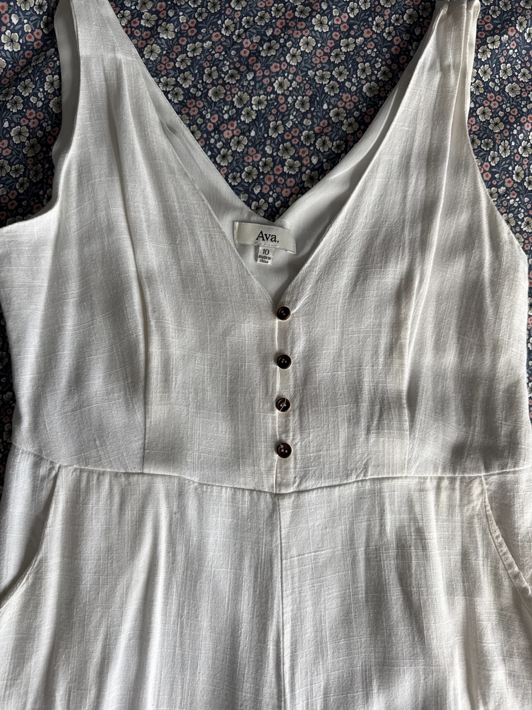 Ava. White Jumpsuit Size 10 Australia. - photo 3