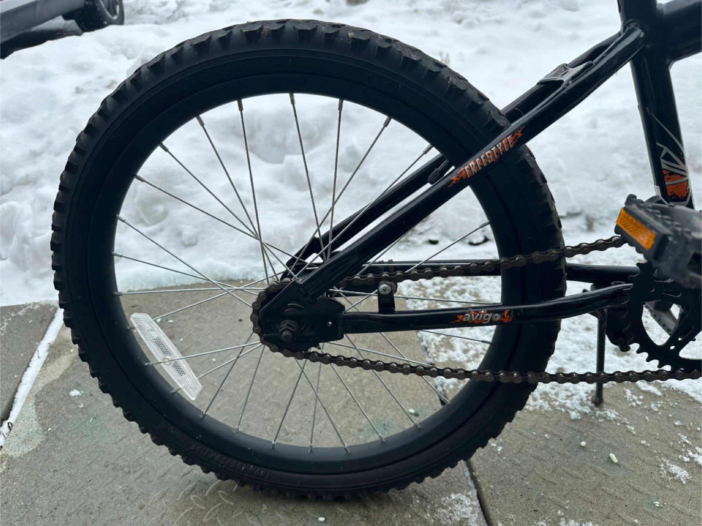 20” Avigo Spark BMX Bike - photo 2
