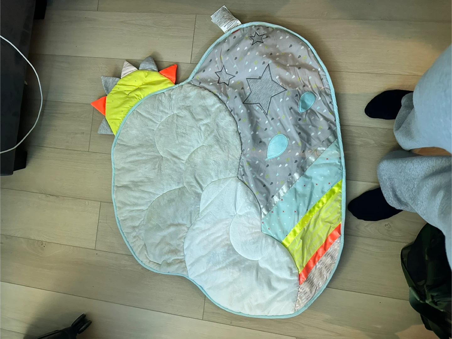 Skip hop tummy mat