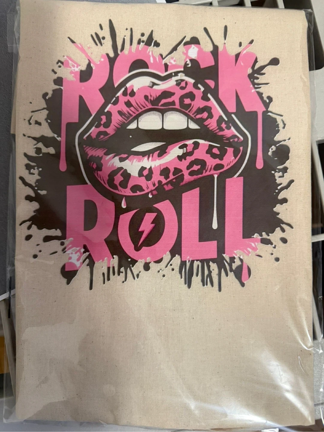 Personalized T-shirts and Tote Bags - photo 4