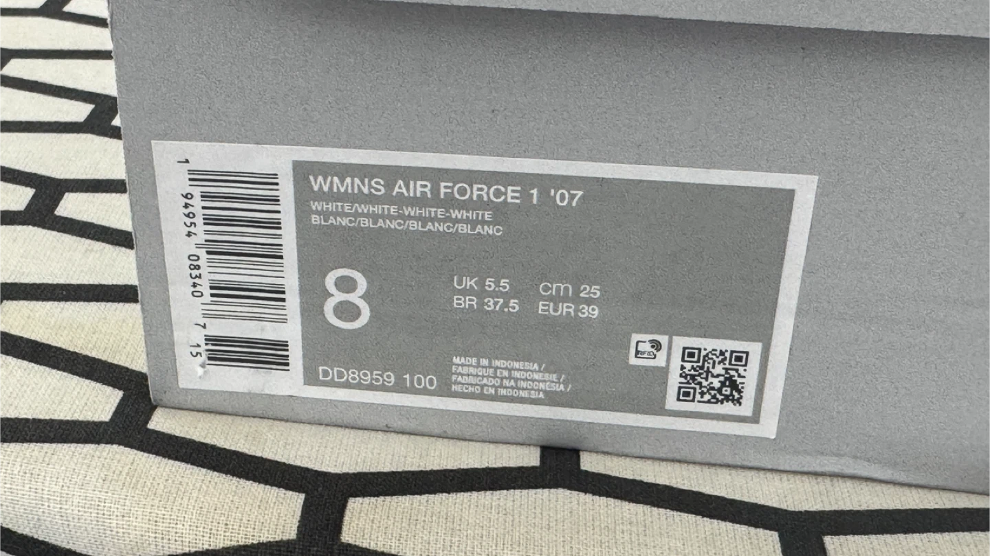 Nike Women's Air Force 1 White - Size 8 - photo 2