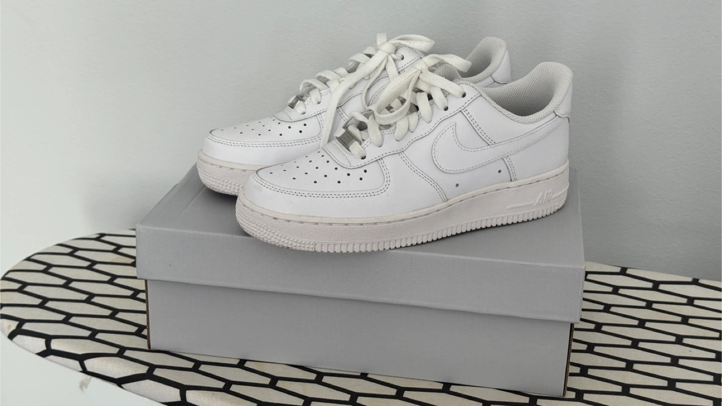 Nike Women's Air Force 1 White - Size 8 - photo 5