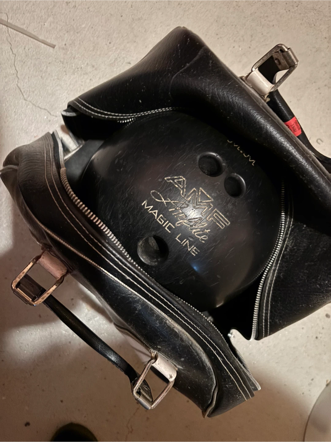 AMF Magic Line 13 pound Bowling Ball with Bag - photo 2