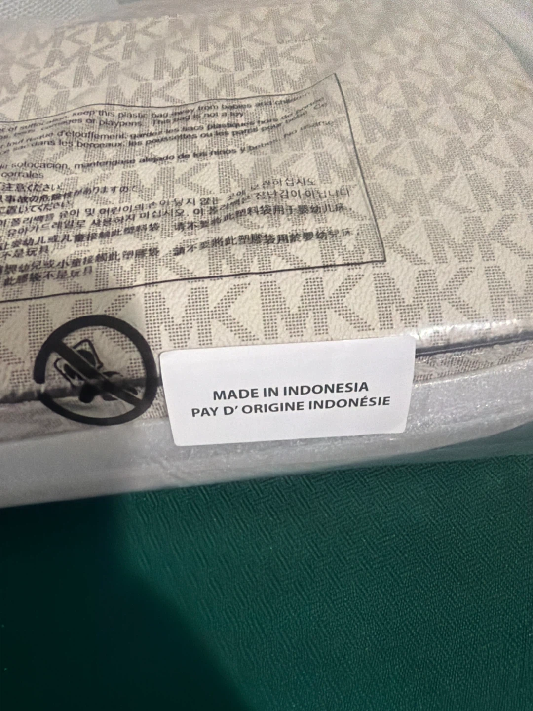 Michael Kors Logo Print Shoulder Bag - photo 4