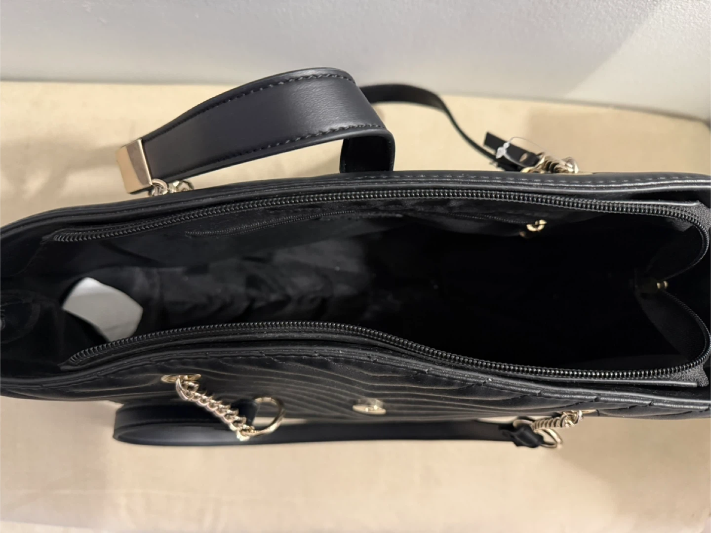 *New* Black Quilted purse - photo 3