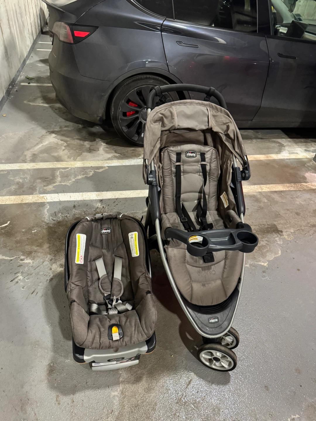 Chicco Stroller and Car Seat Travel System - photo 2