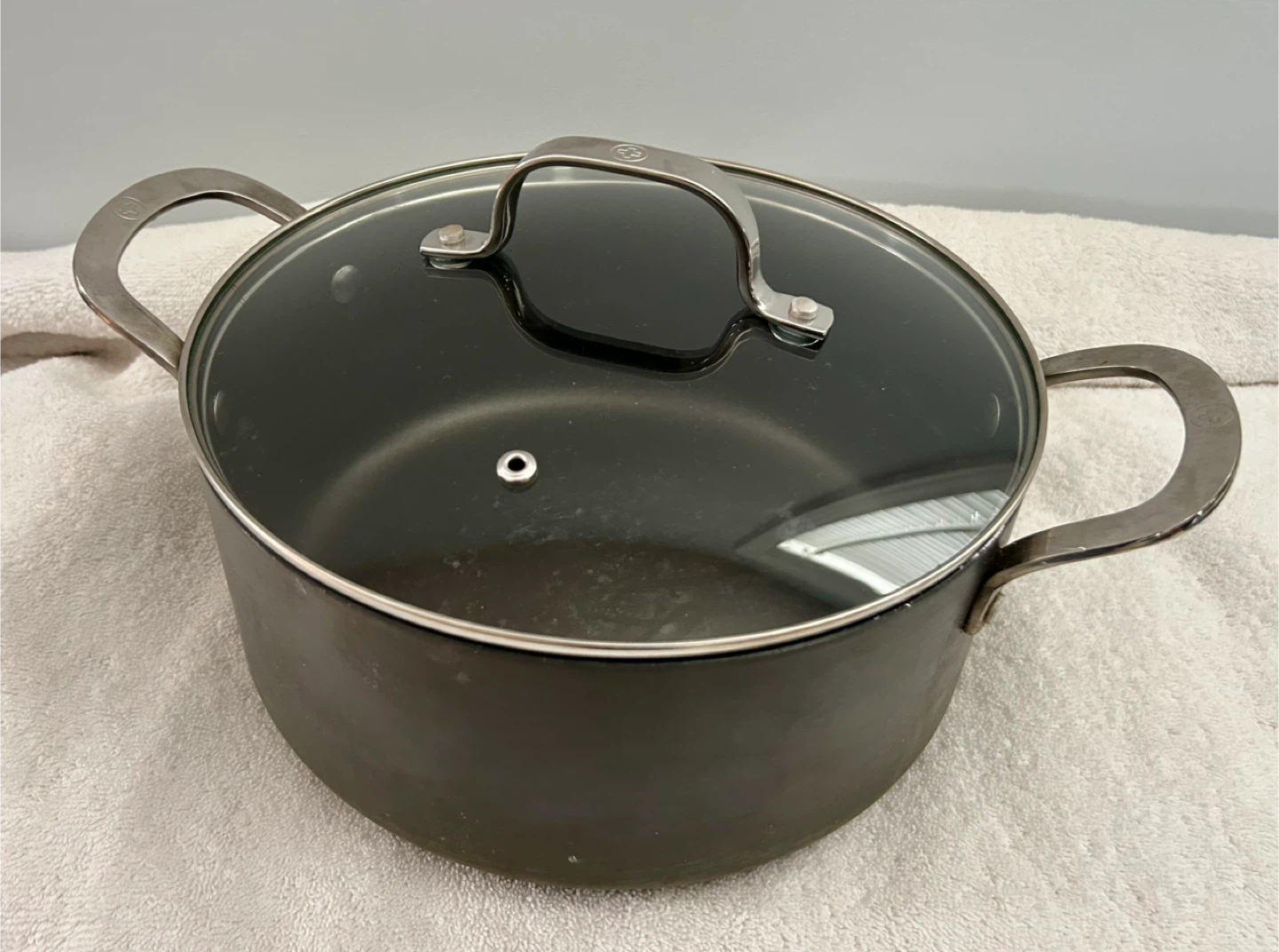 Swiss Hard Anodized 10-Inch Hard Anodized Nonstick Pot with Lid