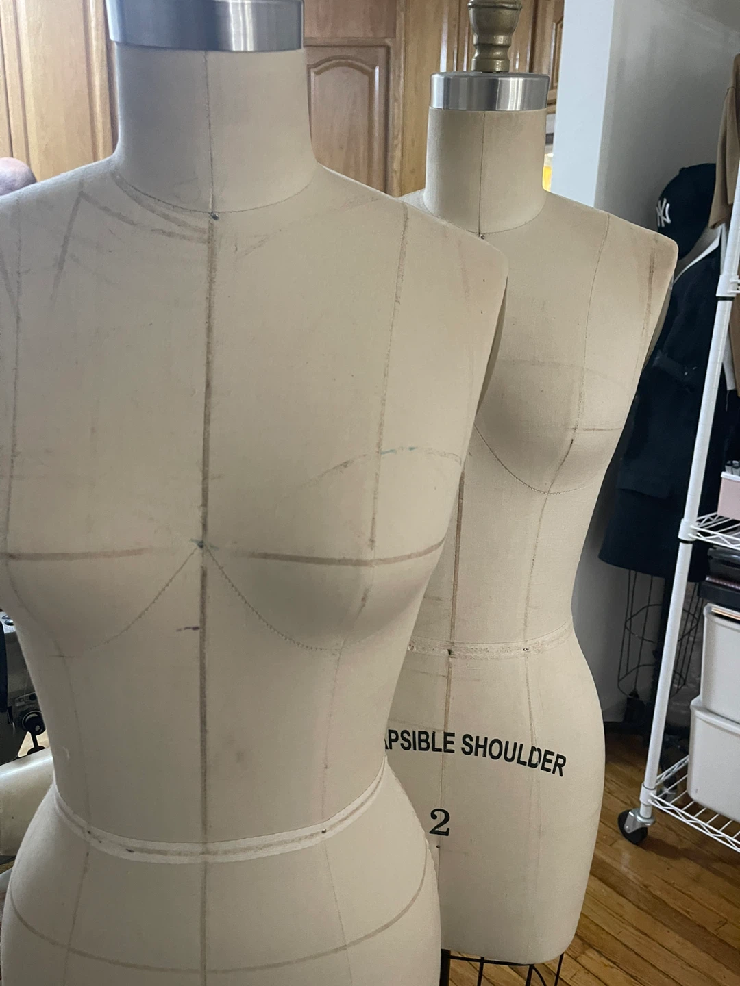 Dress Forms - Collapsible Shoulder Mannequins - photo 3