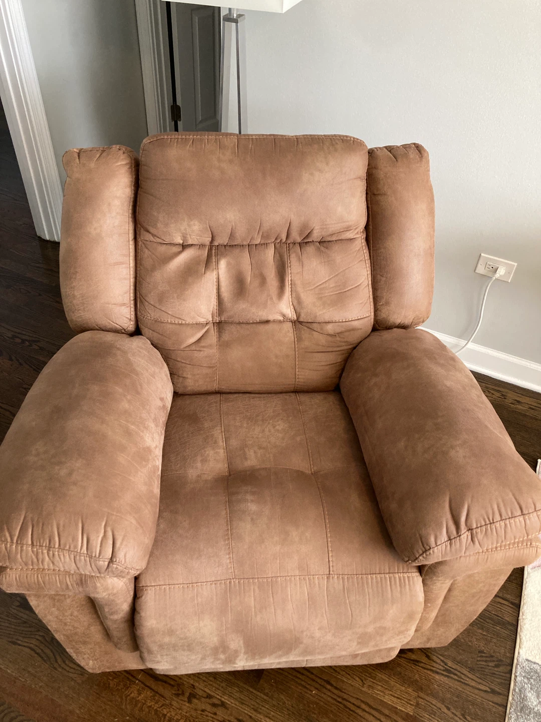 Free Living Room Items - photo 4