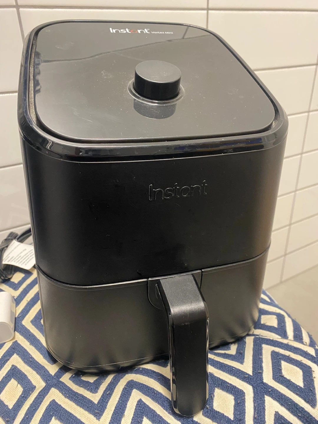 Instant Vortex Mini 2-Quart 4-In-1 Air Fryer - photo 3