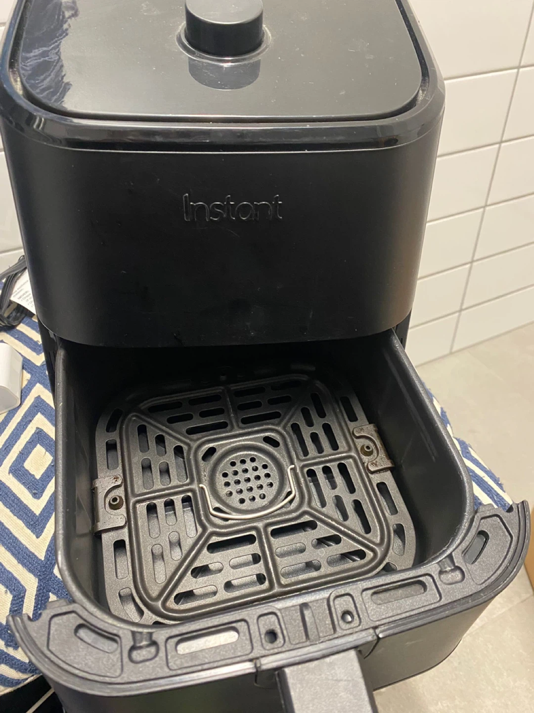 Instant Vortex Mini 2-Quart 4-In-1 Air Fryer - photo 2